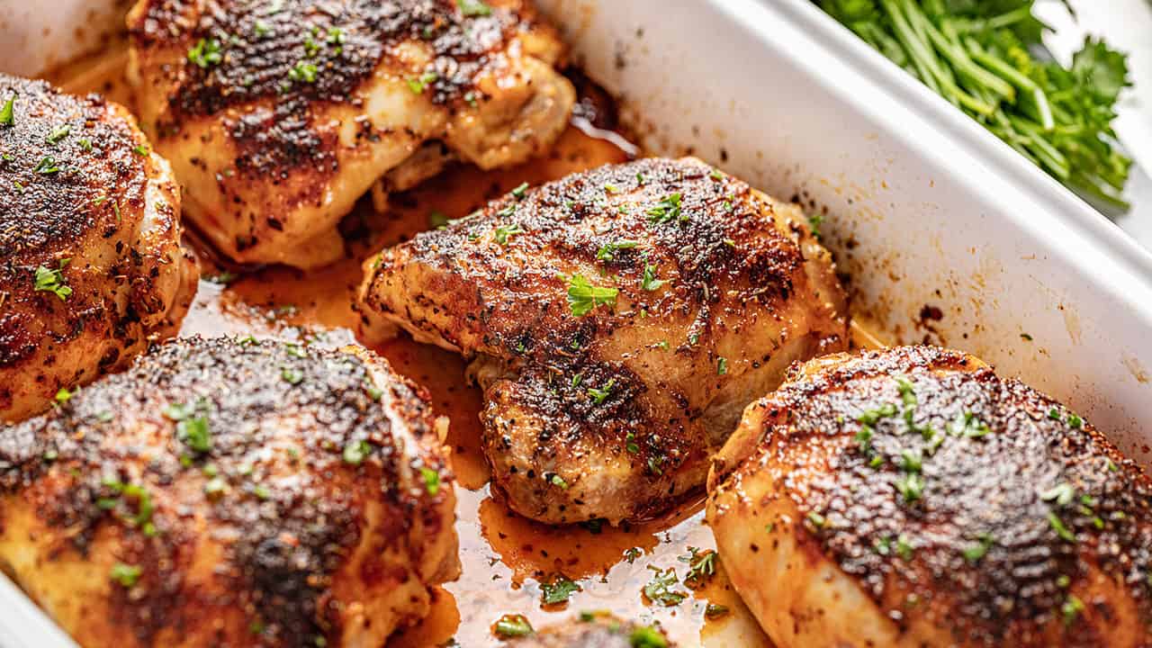 Crispy Baked Chicken Thighs: Optimal Oven Temperature & Time